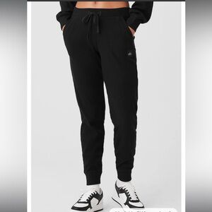 Alo Yoga Muse Sweatpants Sz XS